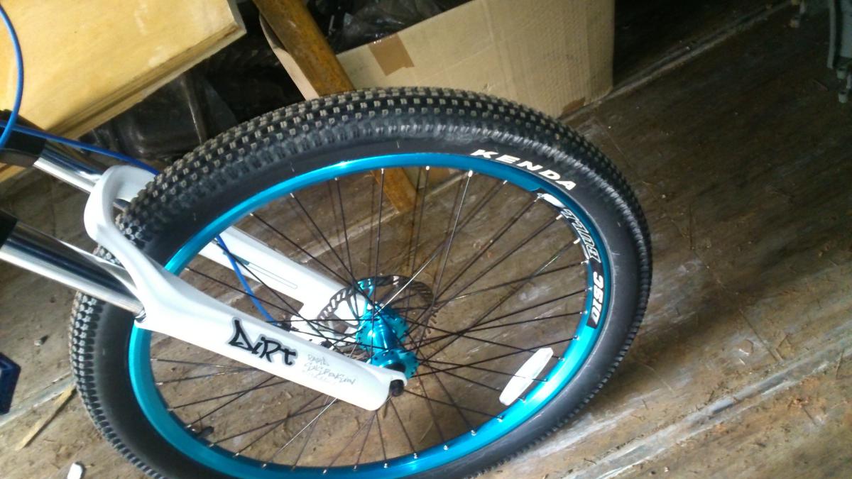 Kenda small block 8 26x2 35 Clearance